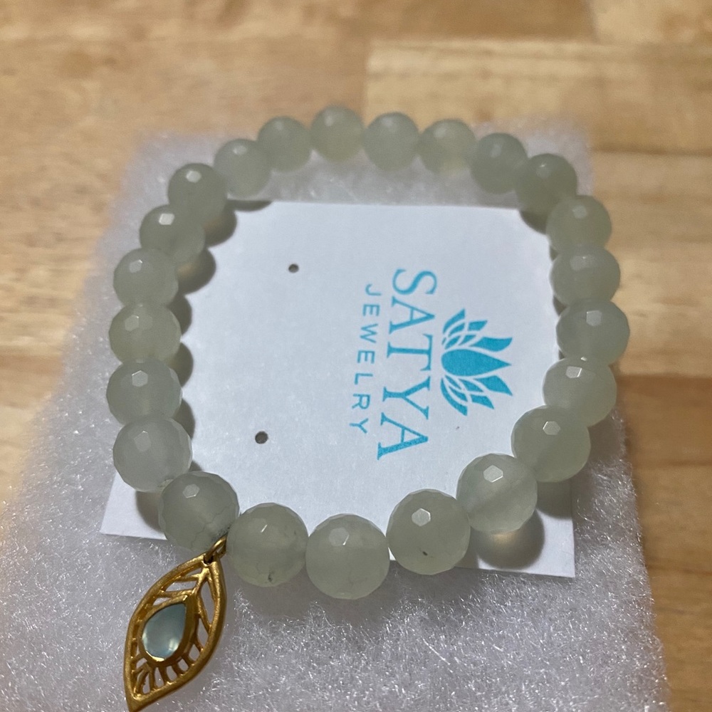 Jade bracelet - Picture 2 of 3